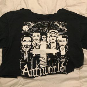Antiworld Graphic Tee?